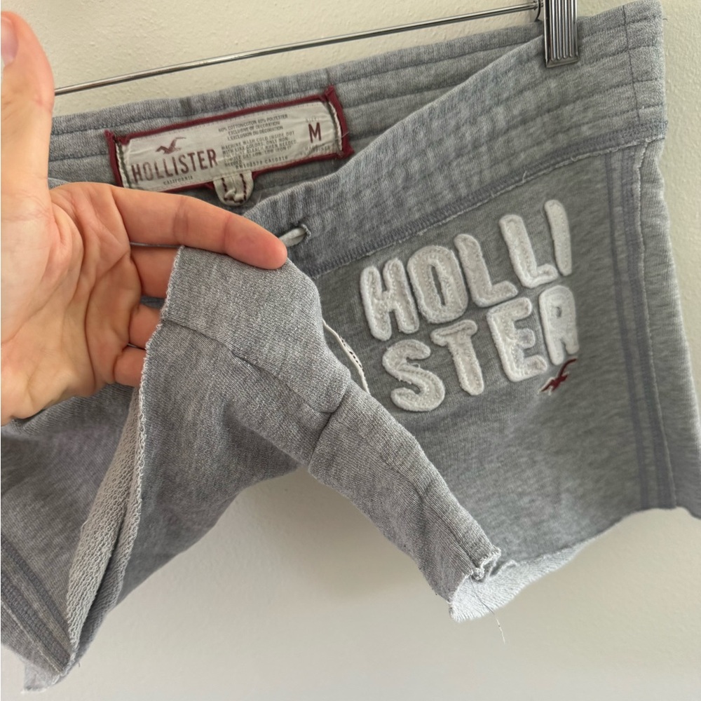 Early 2000s y2k Hollister low rise bird logo shortie short medium - Picture 6 of 10